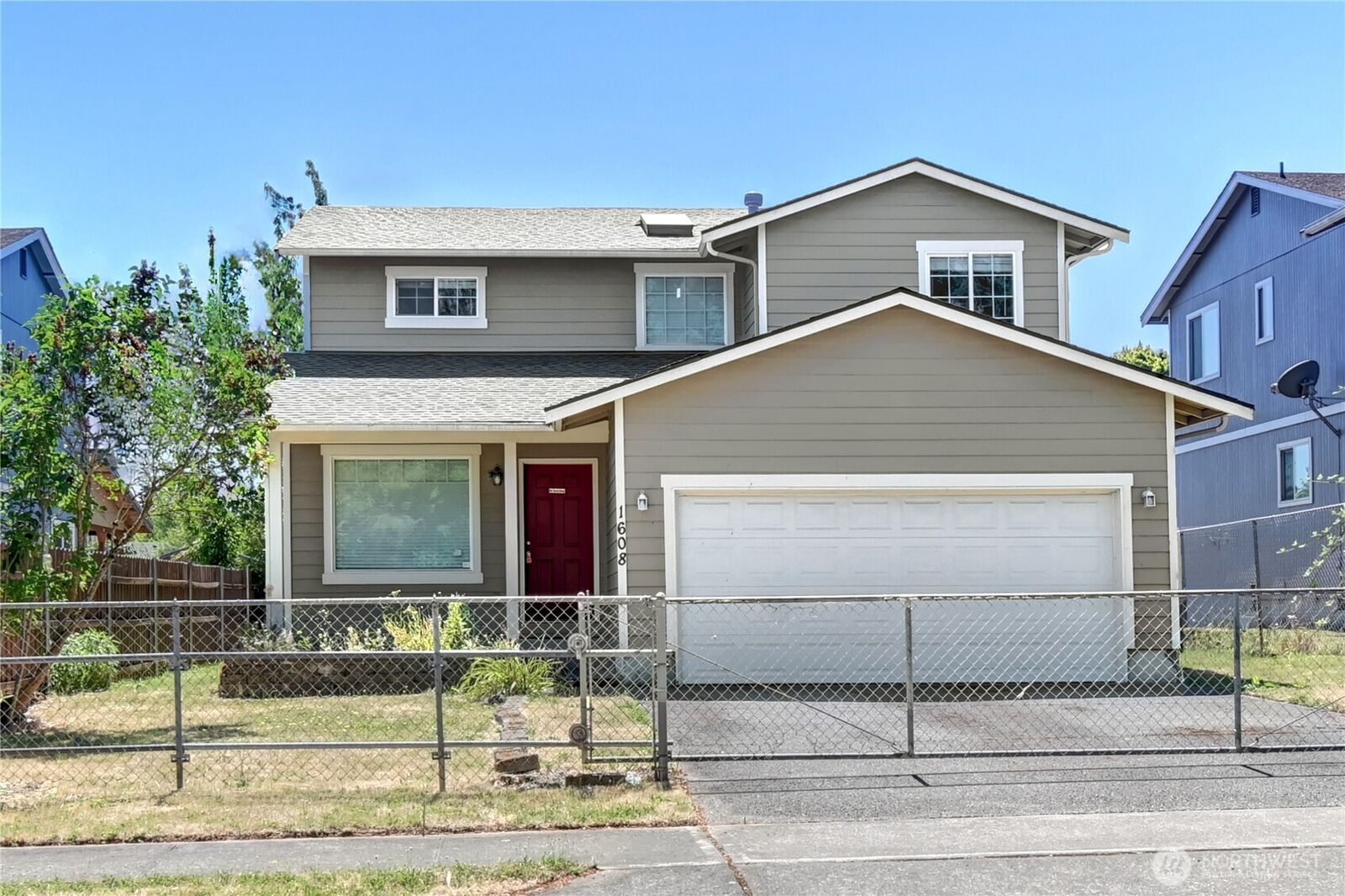 Property Photo: 1608 E 66th WA 98404