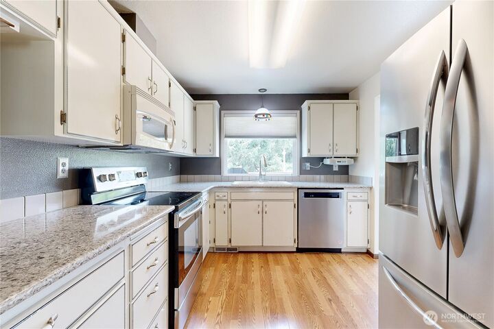 Property Photo:  1188  Lancer Drive  WA 99362 