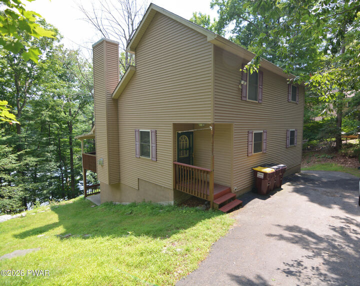 Property Photo:  181 Marina Way  PA 18426 