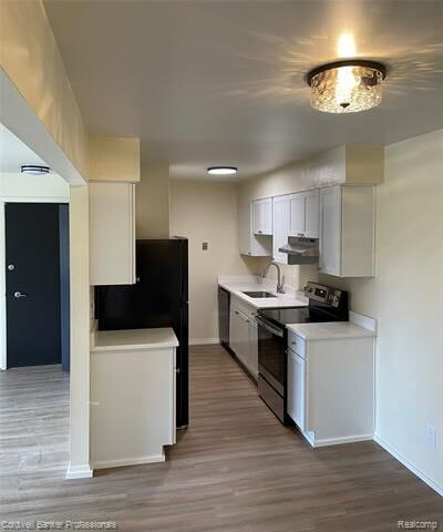 Property Photo: 510 Montrose Avenue 4 MI 48073