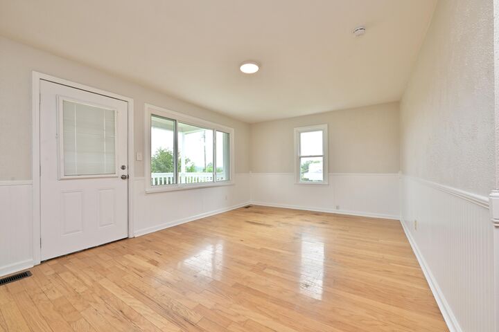 Property Photo: 1025 Hawk Street NE TN 37311