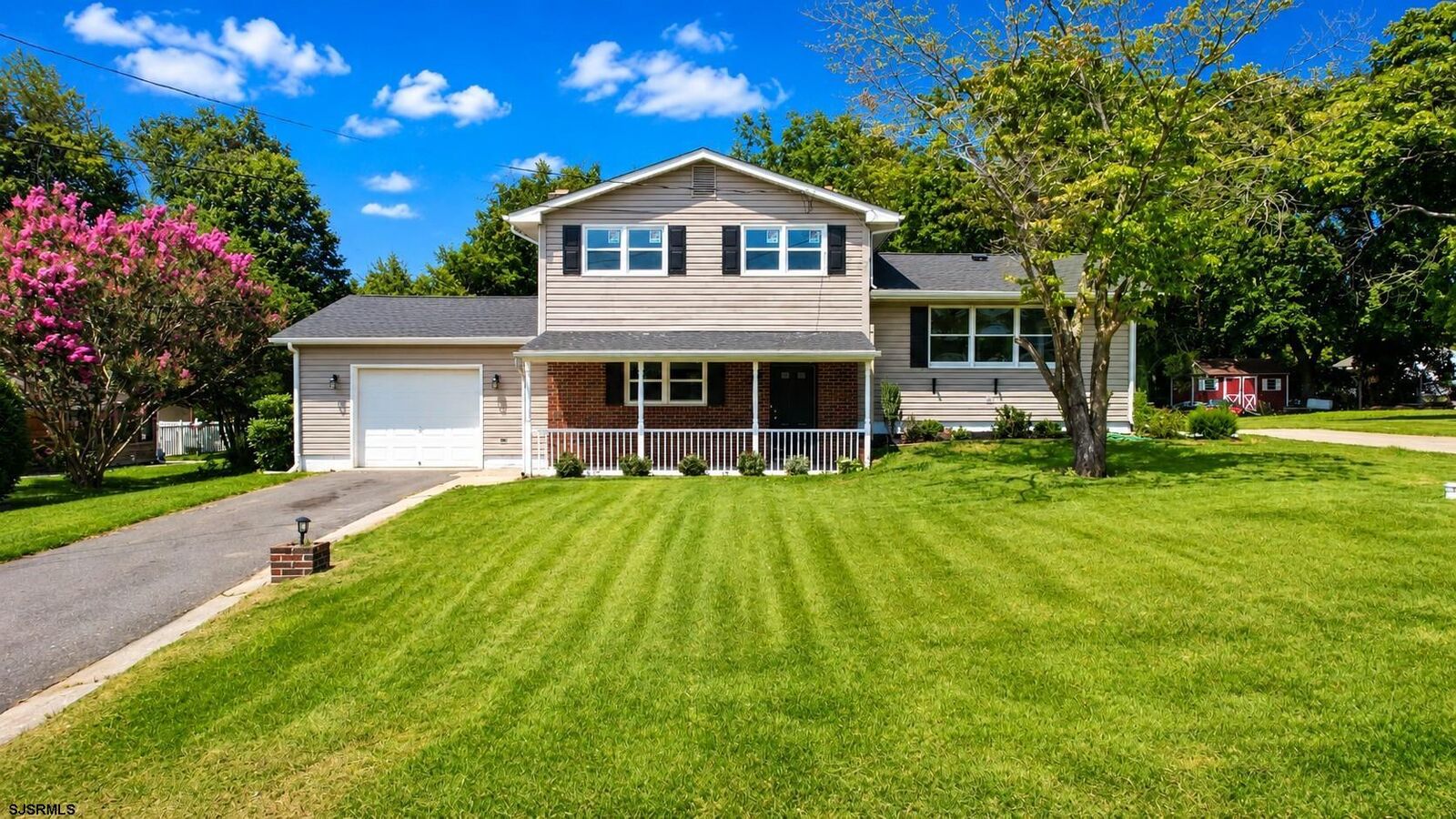 Property Photo:  1 Kennedy Dr  NJ 08302-3847 