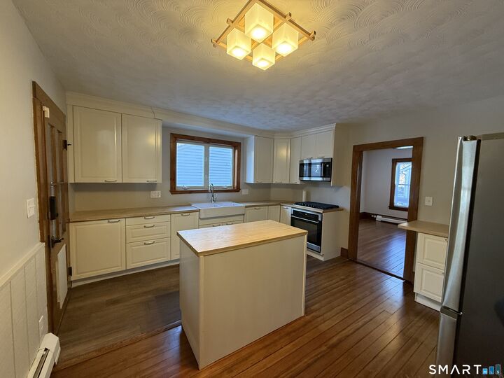 Property Photo:  57 Ingraham Street  CT 06010 