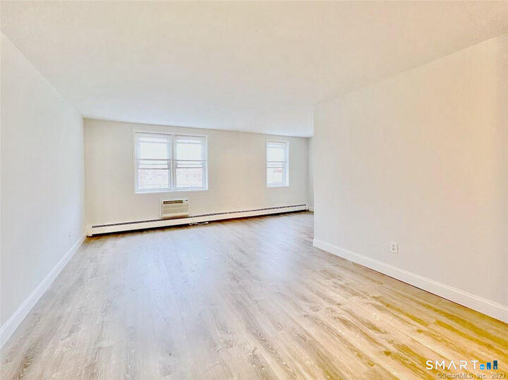 Property Photo:  140 Grove Street 5J  CT 06901 