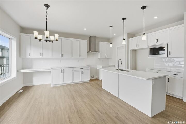 Property Photo: 692 Nazarali Lane SK S7V 1X5