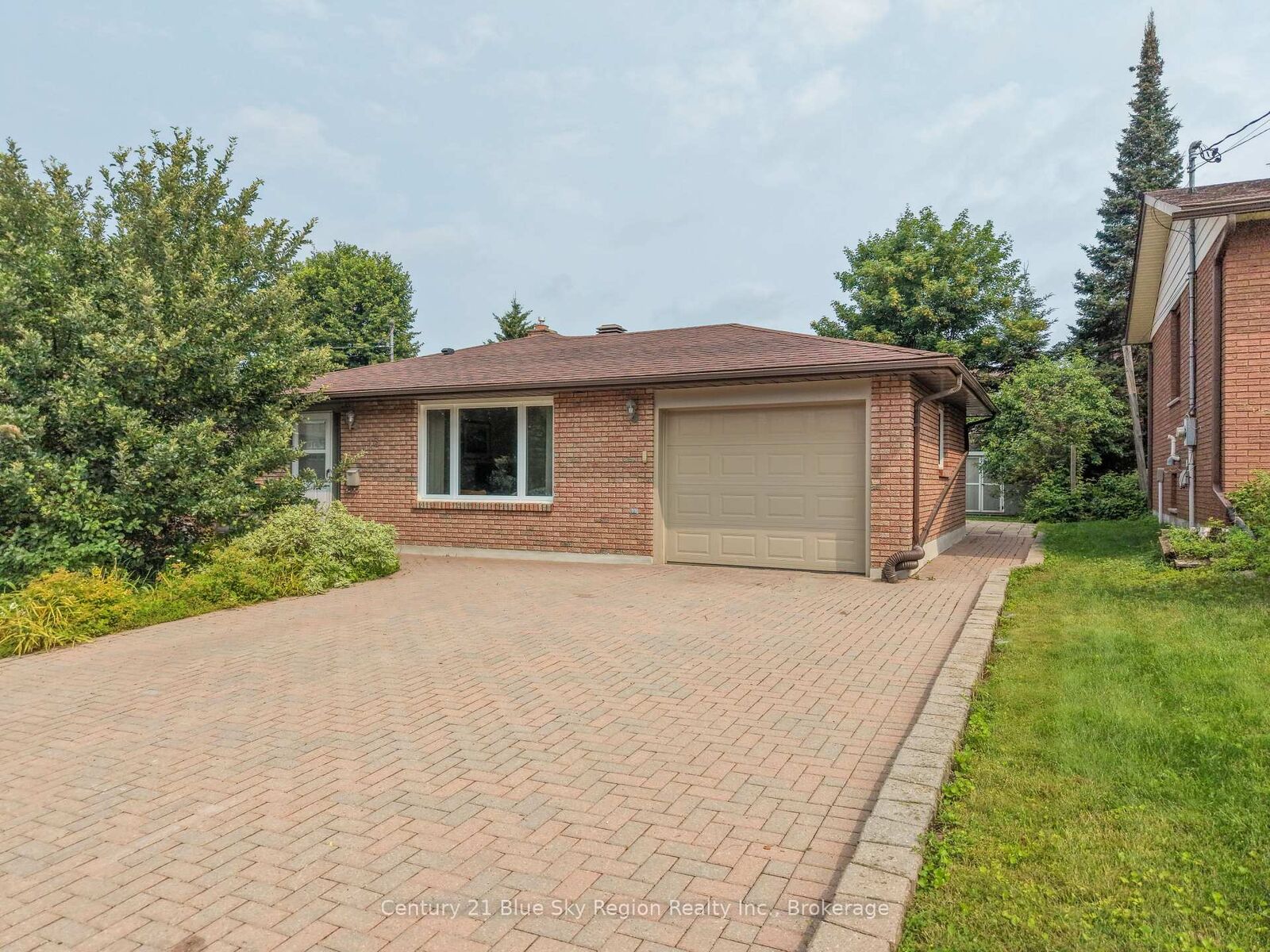 Photo de la propriété:  113 Sable Crescent  ON P1A 3X6 