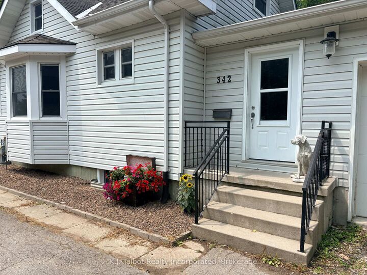 Property Photo: 342 John Street ON N7A 4B3