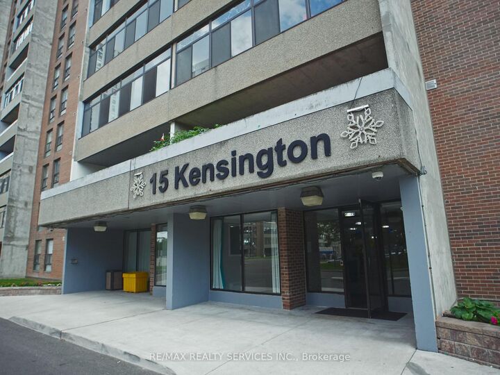 Property Photo: 15 Kensington Road E 1901 ON L6T 3W2