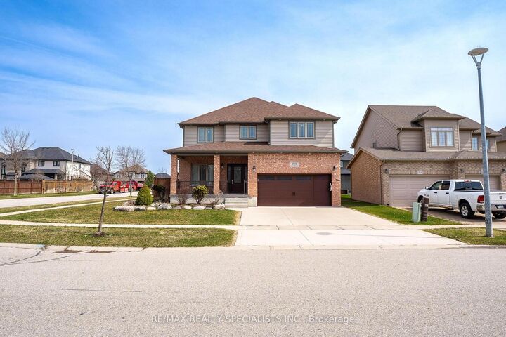 Property Photo:  708 Spitfire Street  ON N4T 0B1 