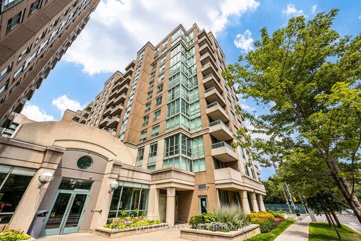 Property Photo:  39 Pemberton Avenue 401  ON M2M 4L6 