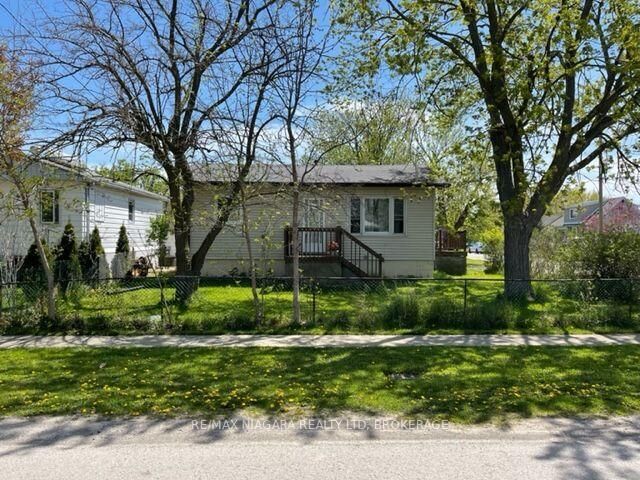 Property Photo:  45 Powerview Avenue  ON L2S 1V5 