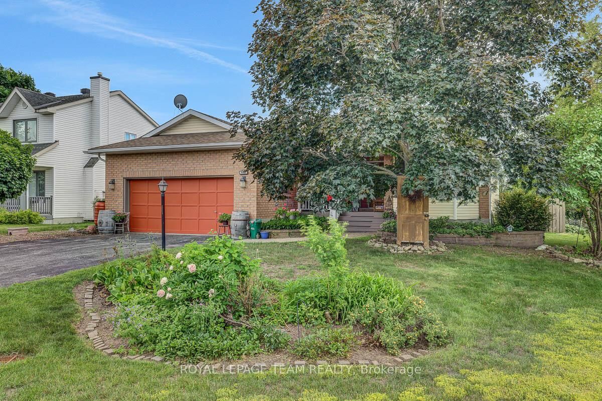 Property Photo:  110 Alfred Street  ON K0G 1J0 