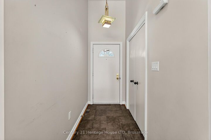 Property Photo: 6254 Gore Street ON L2J 4G5