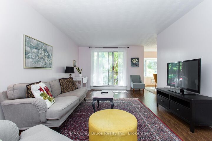 Property Photo:  125 Hinks Street 206  ON N0G 2V0 