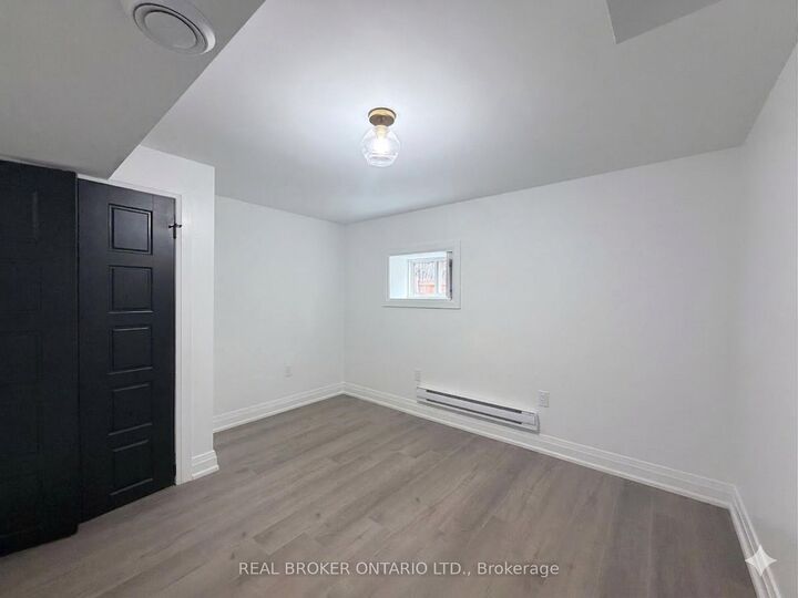 Property Photo:  184 Ottawa Street S Basement  ON L8K 2E6 
