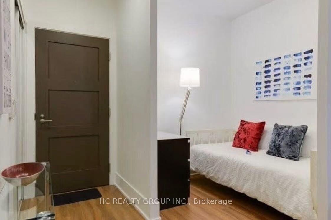 Property Photo: 300 Front Street W 3306 ON M5V 0E9