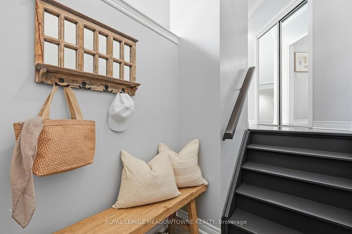 Property Photo:  5C James Street  ON L7G 2H2 