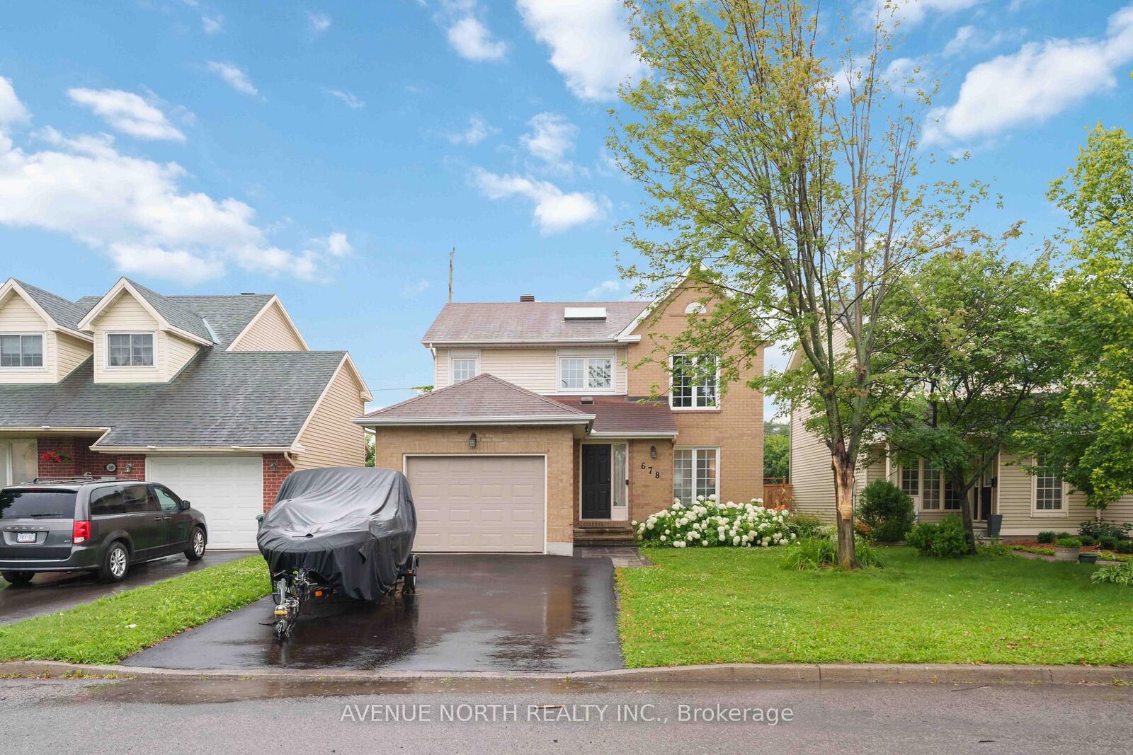 Property Photo:  678 Thicket Way  ON K4A 3B2 