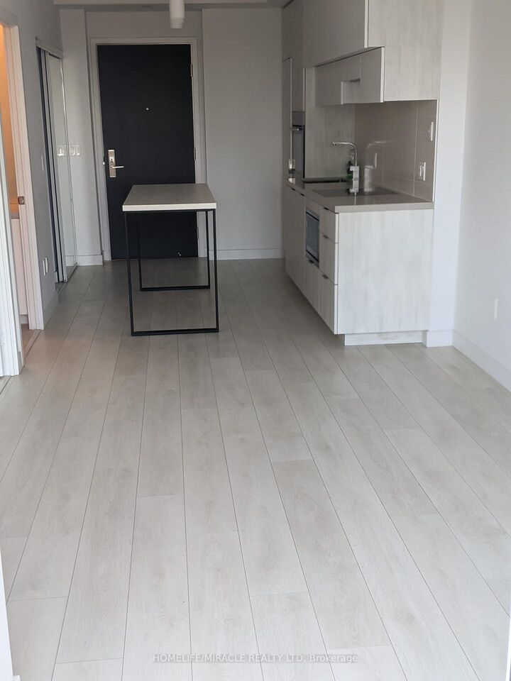 Photo de la propriété:  8 Eglinton Avenue E 1410  ON M4P 0C1 