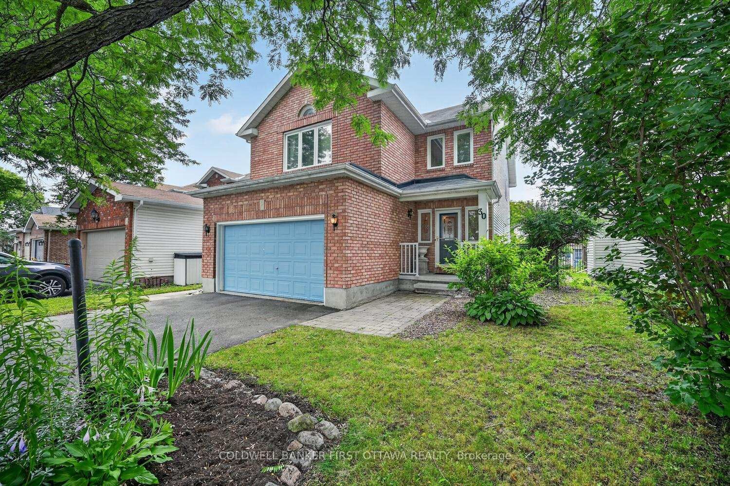 Property Photo:  30 Rideaucrest Drive  ON K2G 6A4 