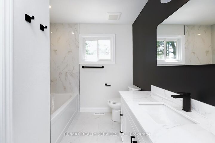 Property Photo:  8570 Hwy 12 N/A  ON L3V 0K1 