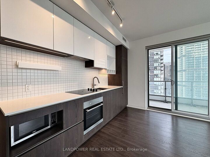 950 Portage Parkway 3006 — photo 1