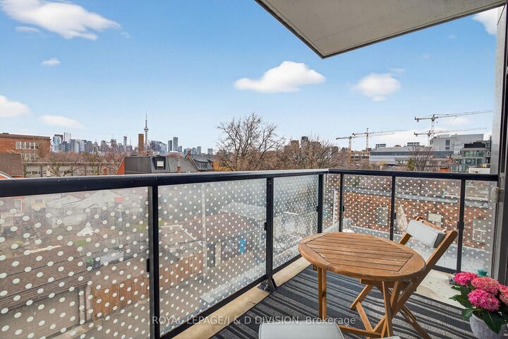 Property Photo:  109 Ossington Avenue 322  ON M6J 0G1 