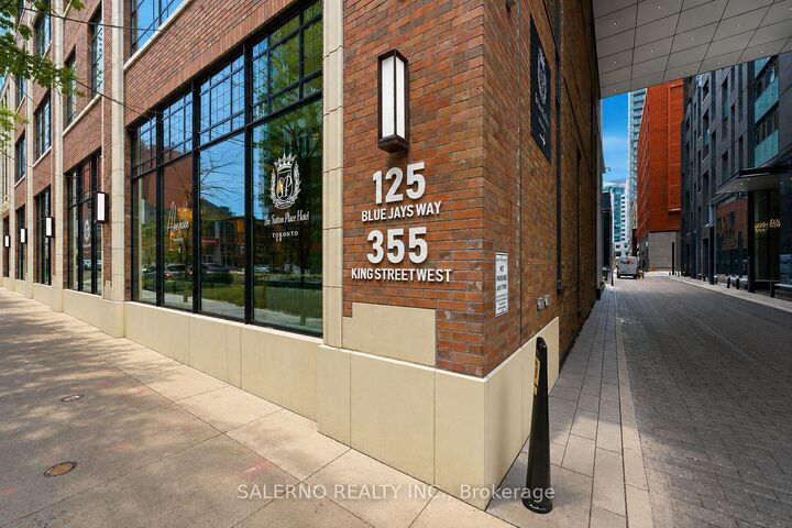 Property Photo: 125 Blue Jays Way 5503 ON M5V 0N5