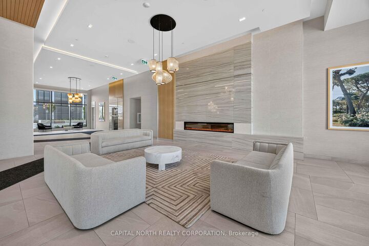 Property Photo:  8960 Jane Street 1205  ON L4K 0N9 