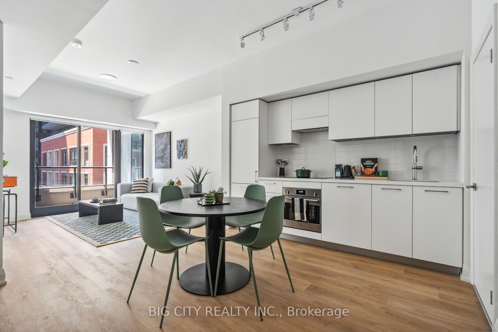 Property Photo: 36 Brentcliffe Road 307 ON M4G 0E1