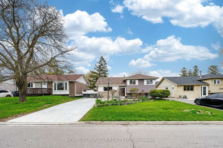 Property Photo:  53 Windermere Court  ON L6X 2L5 