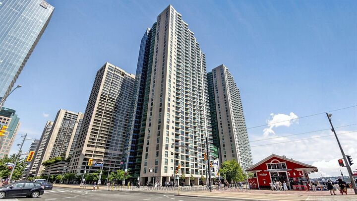 77 Harbour Square 3507 — photo 1