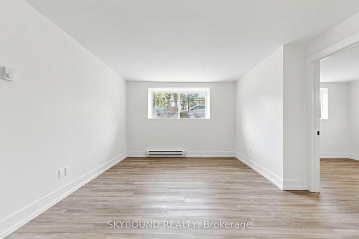 Photo de la propriété:  139 Wineva Avenue B  ON M4E 2T3 