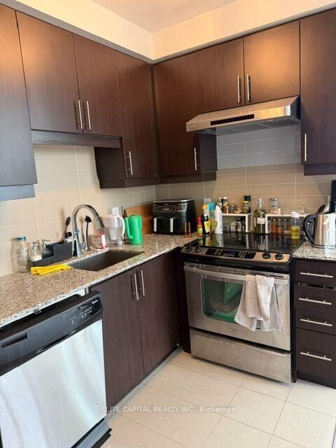 Property Photo:  2756 Old Leslie Street 1116  ON M2K 0E2 