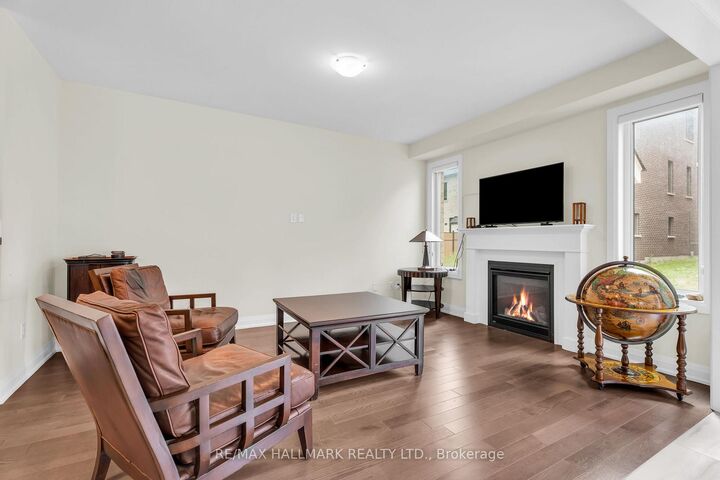Property Photo: 14 Eberly Woods Drive ON L6C 3K5