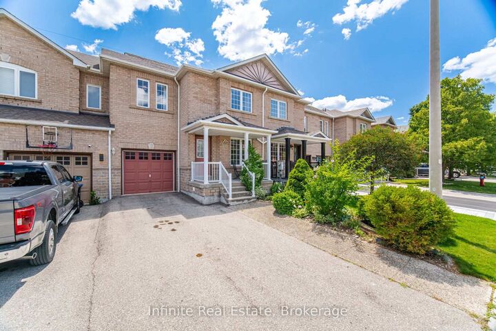 Property Photo:  4748 James Austin Drive  ON L4Z 4H2 
