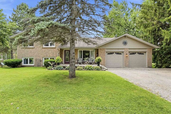 32 Jacobsen Boulevard — photo 1