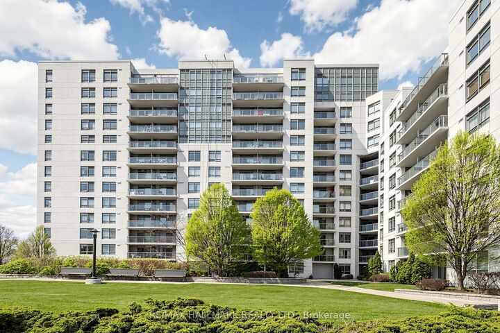 Property Photo:  812 Lansdowne Avenue 1119  ON M6H 4K5 