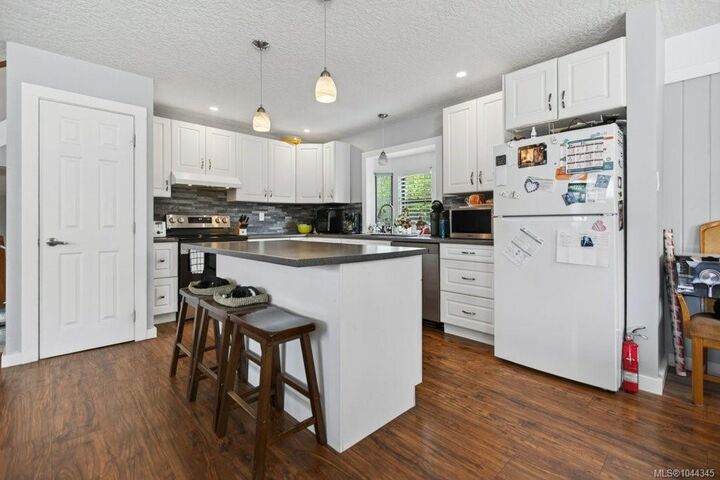 Property Photo:  1005 26th St  BC V9N 7H6 