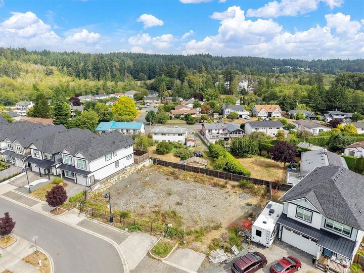 Property Photo:  280 Seafield Rd  BC V9C 0R1 
