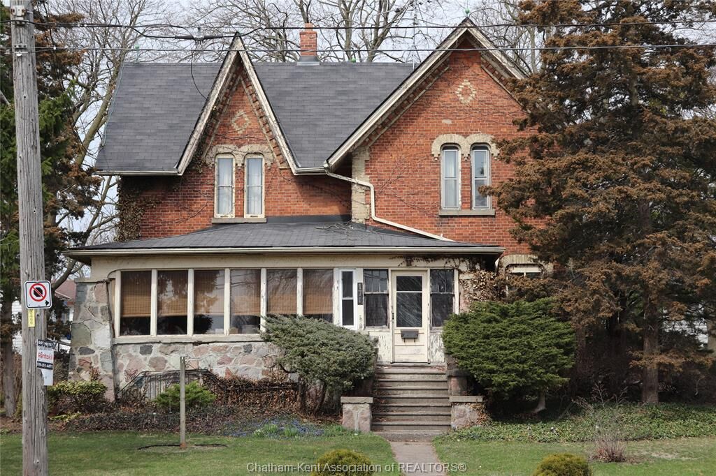 Property Photo: 171 Talbot Street West ON N0P 1A0