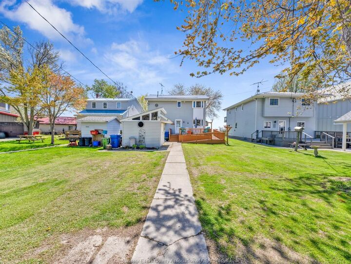 Property Photo: 545 Lakeview ON N0R 1G0