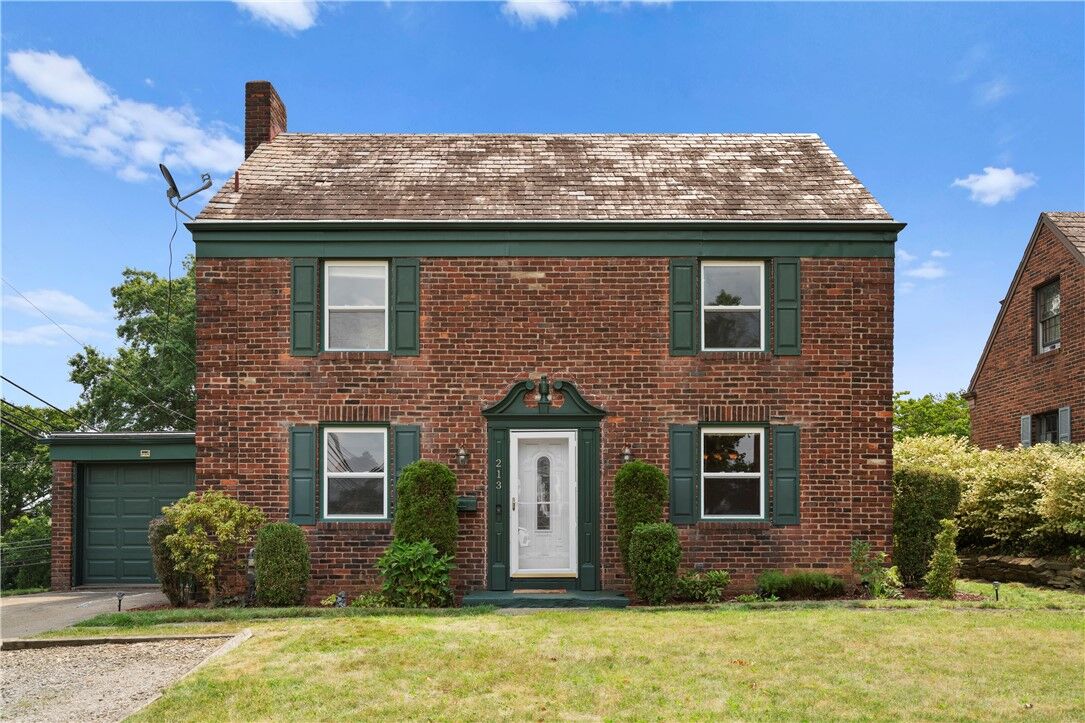 Property Photo: 213 Caryl Dr PA 15236