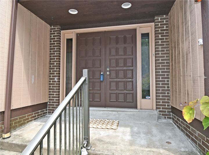 Property Photo: 986 Segar Rd PA 15243