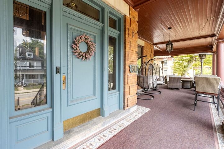 Property Photo: 519 E Beau St PA 15301