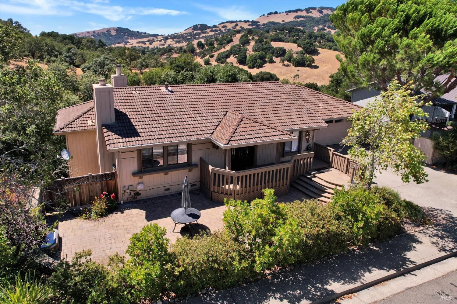 Property Photo: 68 Rockrose Way CA 94945
