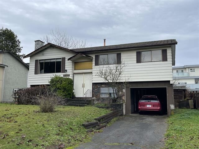 8868 Roslin Place — photo 1