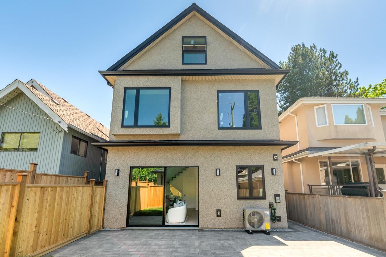 Property Photo: 3771 W King Edward Avenue 2 BC V6S 1M8