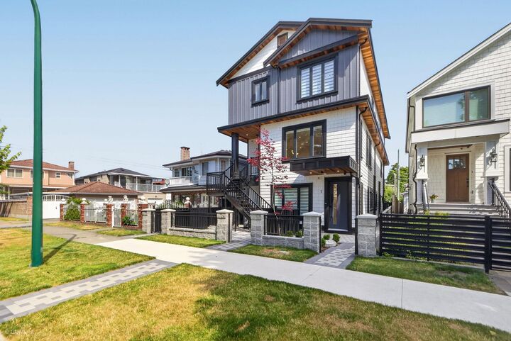 Property Photo: 2035 E 51st 1 BC V5P 1W2