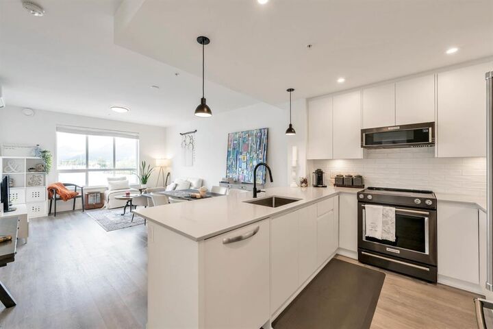 Property Photo: 2180 Kelly Avenue 2506 BC V3C 0S5